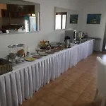 Anita 3*