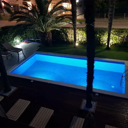 فندق مبيت وإفطار Anita ميدولين